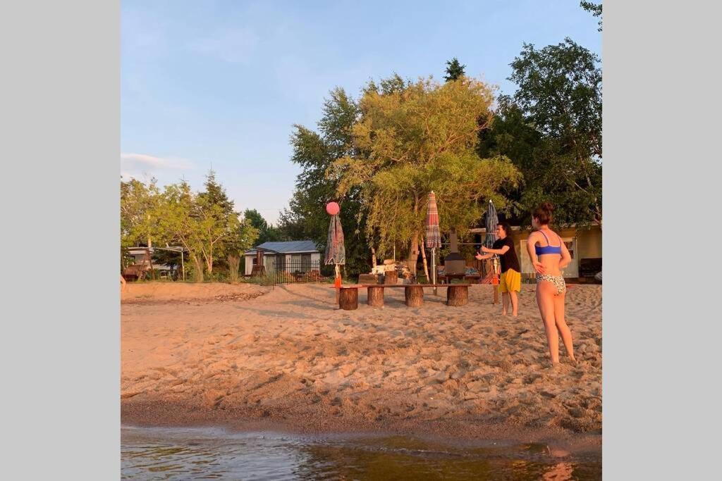 Maison Sur Le Lac Desbiens Kültér fotó